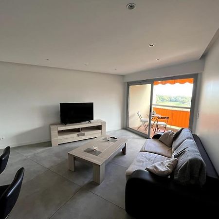 Appartement 2 Pieces Vue Mer, A Proximite De Tout Mandelieu Kültér fotó