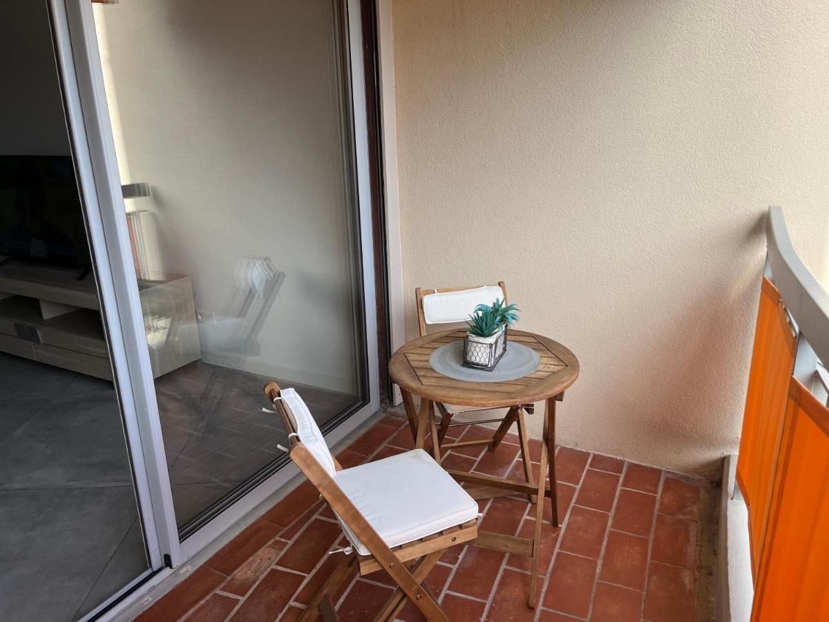 Appartement 2 Pieces Vue Mer, A Proximite De Tout Mandelieu Kültér fotó