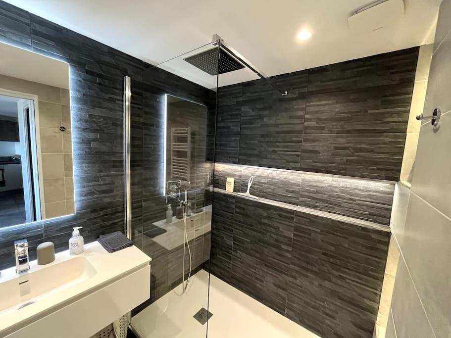 Appartement 2 Pieces Vue Mer, A Proximite De Tout Mandelieu Kültér fotó