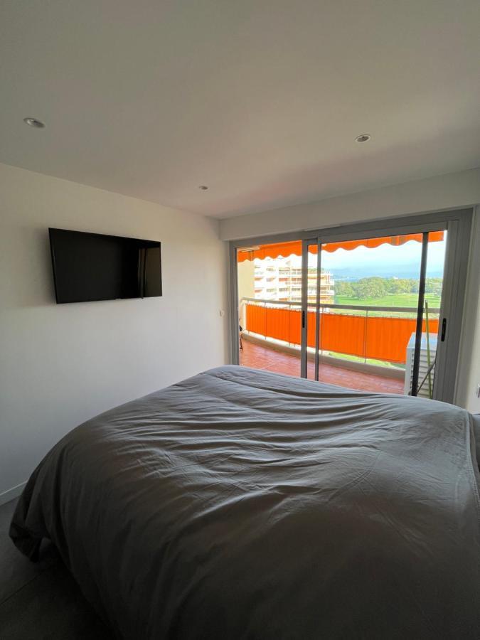 Appartement 2 Pieces Vue Mer, A Proximite De Tout Mandelieu Kültér fotó